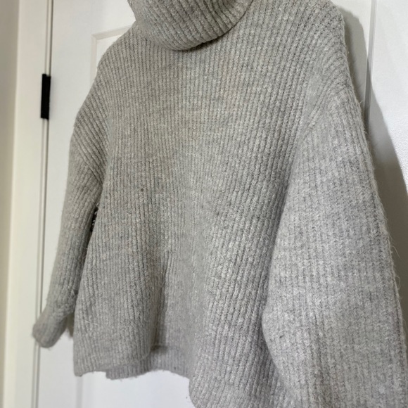 Zara ribbed turtle neck sweater in grey - Picture 3 of 4